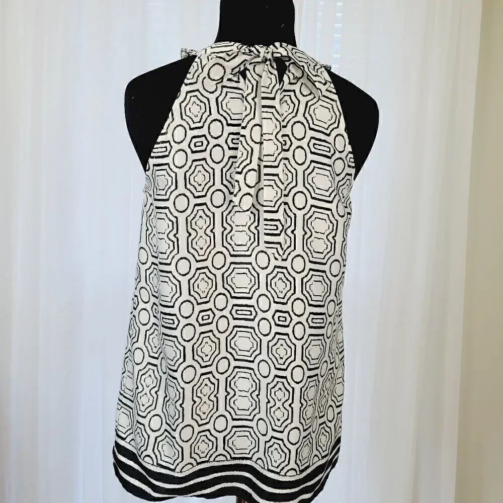 The  Limited Geometric Top - Picture 4 of 6